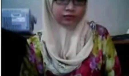 Thiếu dit gai xinh nhat ban niên bắn súng, trên DIỄN video
