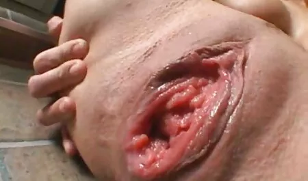 ông ta đang quan hệ tình dục với ông chủ của mình tại nơi làm việc. phim sex gai xinh nhat ban khong che